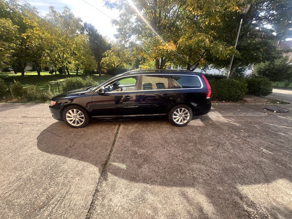 Volvo v70 2014 2.0tdi 181 cp