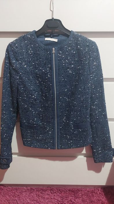 Дамски костюм с пола Ariston размер S букле