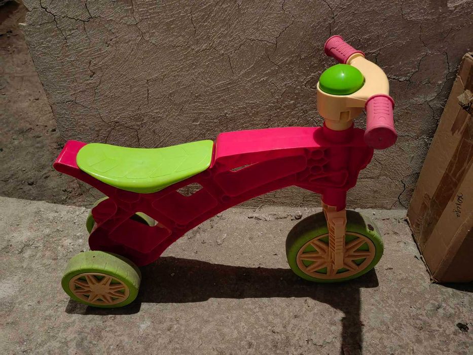 Детско колело на три гуми