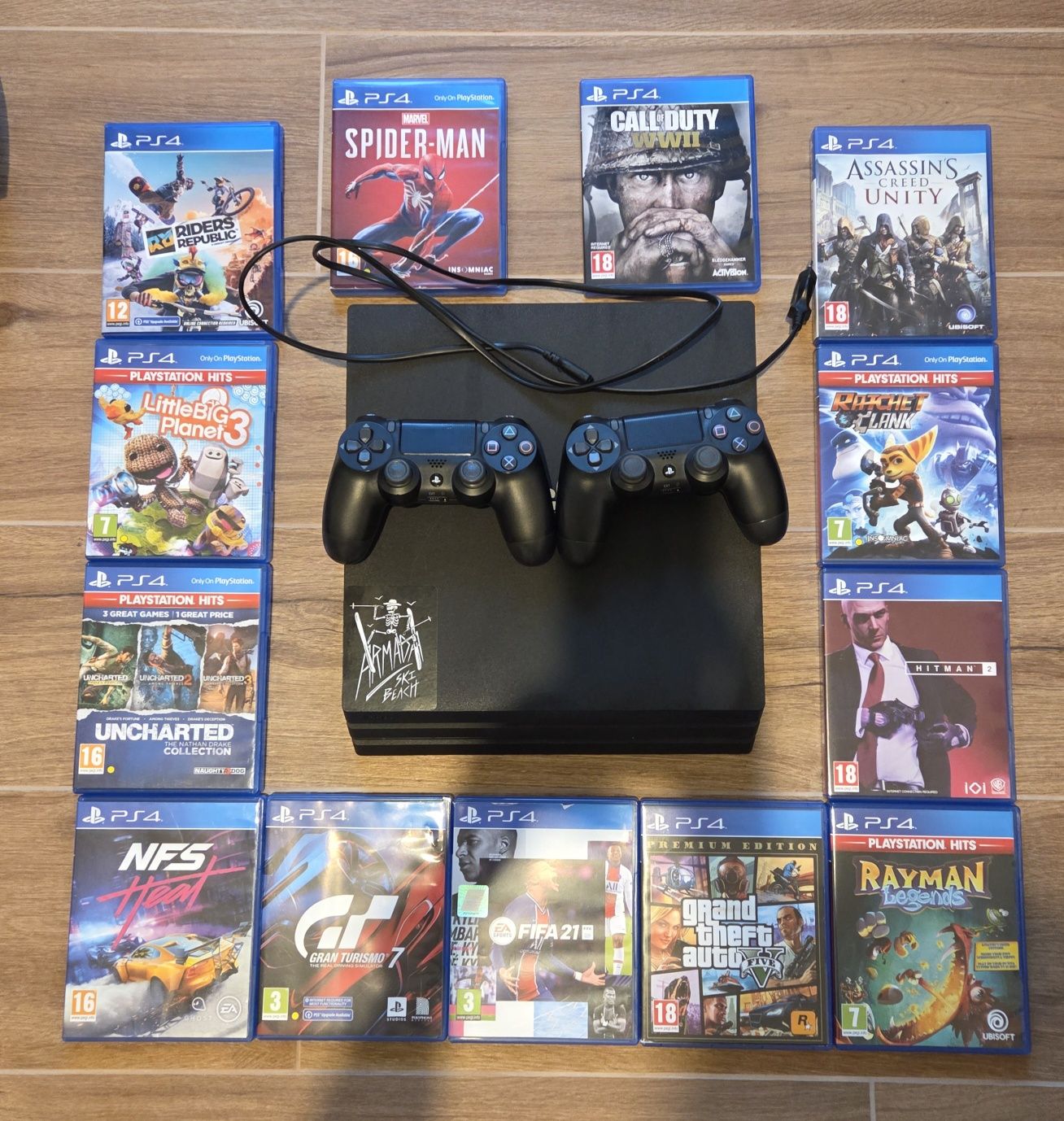 Playstation 4 pro, волан с педали и игри