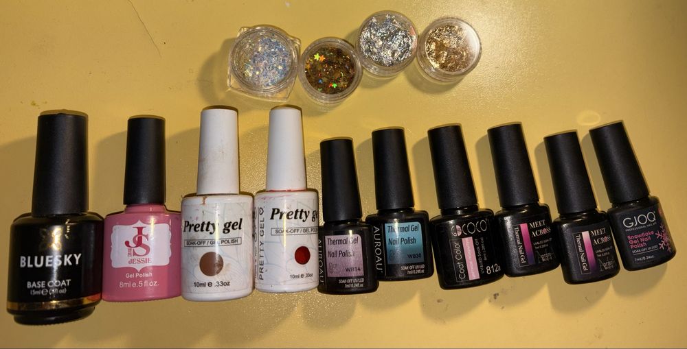 Лот гел лакове и декорации