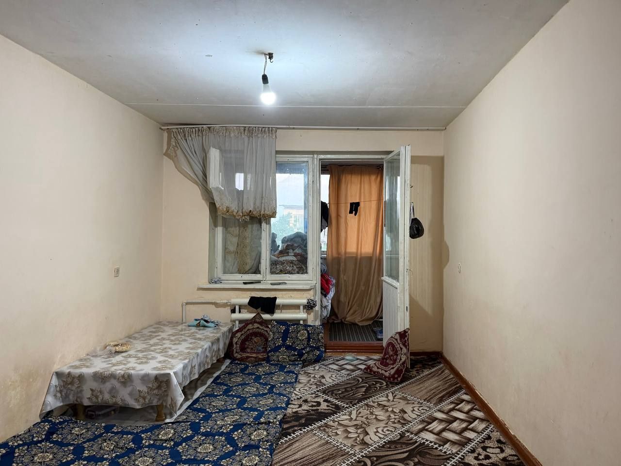 3/4/4,Асалабад,кафе Бухара, кирпич балкон 2х6