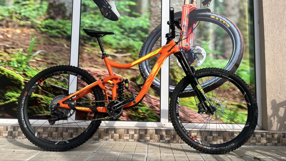 Giant reign 27.5/L/AL