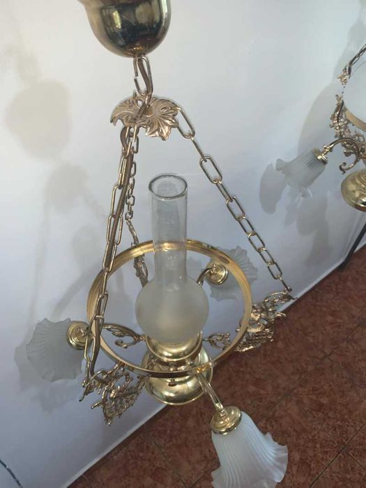 Candelabru din alama si brate din bronz cu cinci becuri