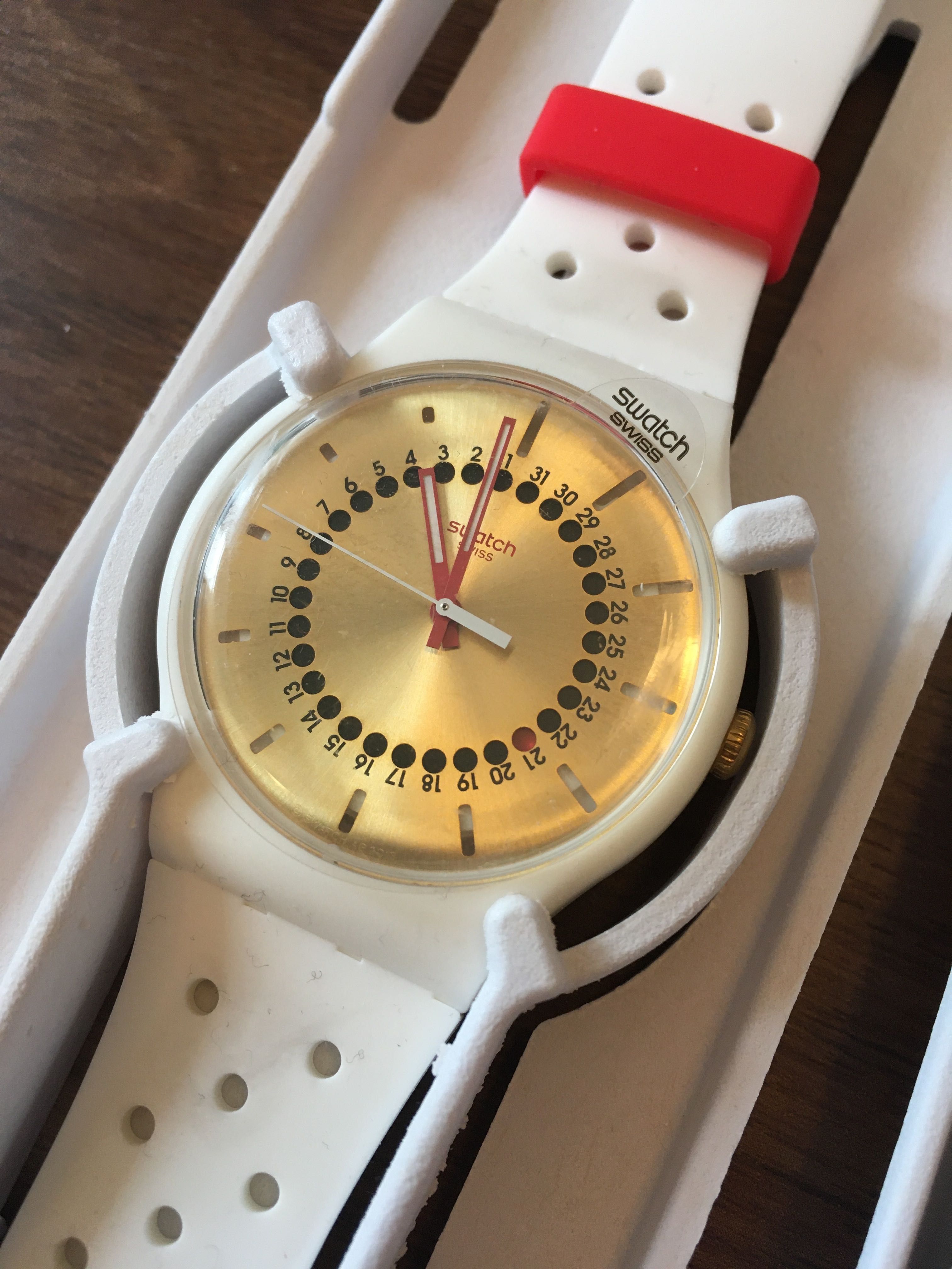 Swatch Generation 31 SUOW400