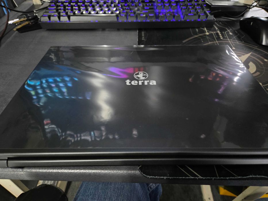 vand laptop terra mobile I5-1334U