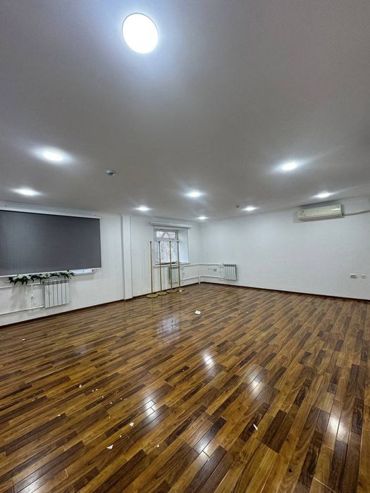 Торговый Центр Чиланзар сдаётся офис.39м2.и 65м2.доступ 24/7