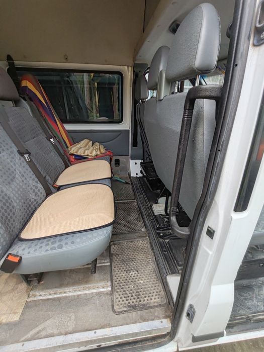 Vând Ford transit 8+1 varianta lungă și analta