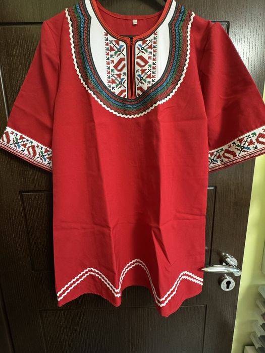 Сукман с принтирани народни мотиви