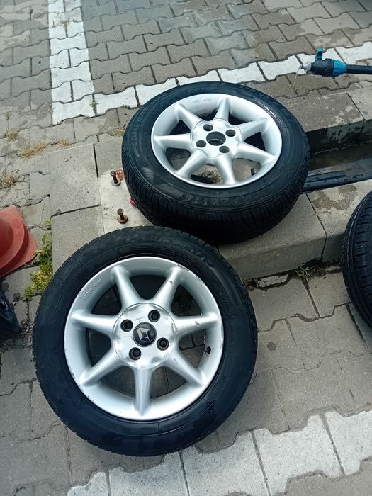 Jante aliaj +anvelope de vară. 2 goodyear, 2 semperit. 175 65 14.