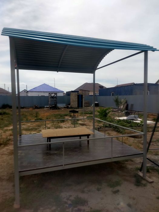 Продам топчан с навесом