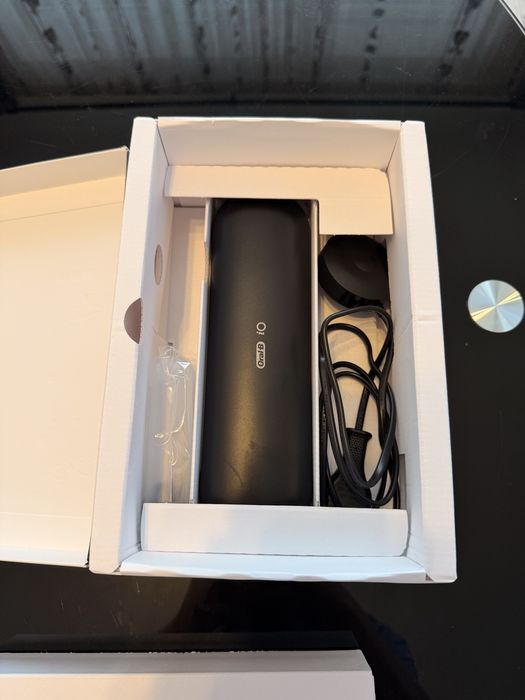 Periuta de dinti Oral-B iO9 cu garantie