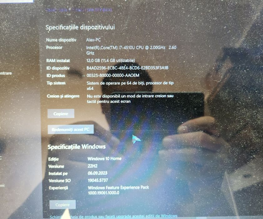 Asus r752l in stare buna