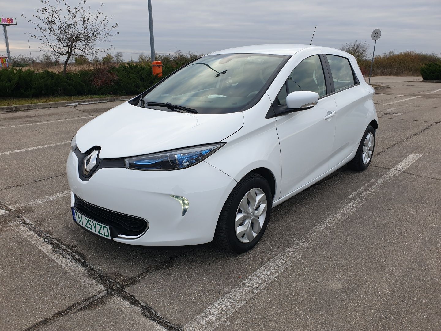 Vând sau schimb Renault Zoe electric