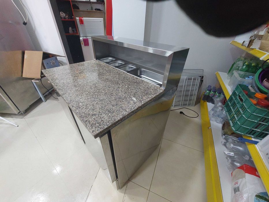 Хладилна работна маса за пици