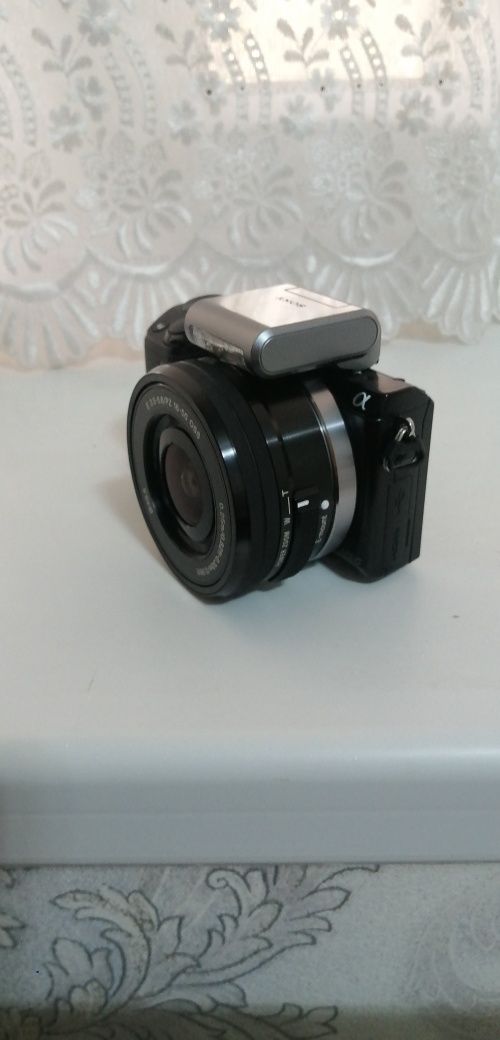 SONY NEX-5T фотоапарат