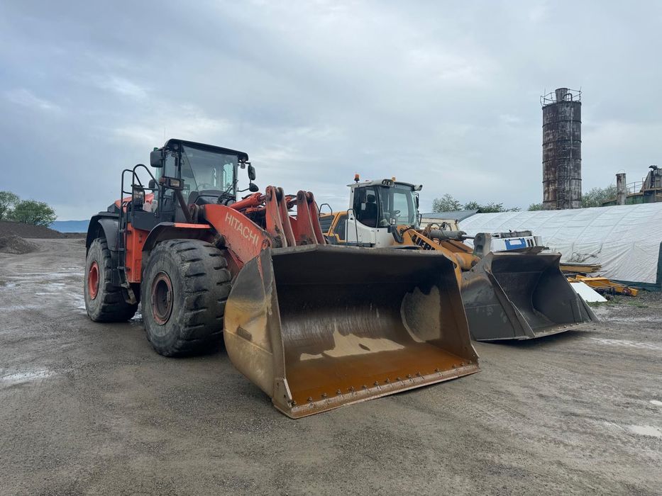 Incarcator frontal Hitachi ZW370