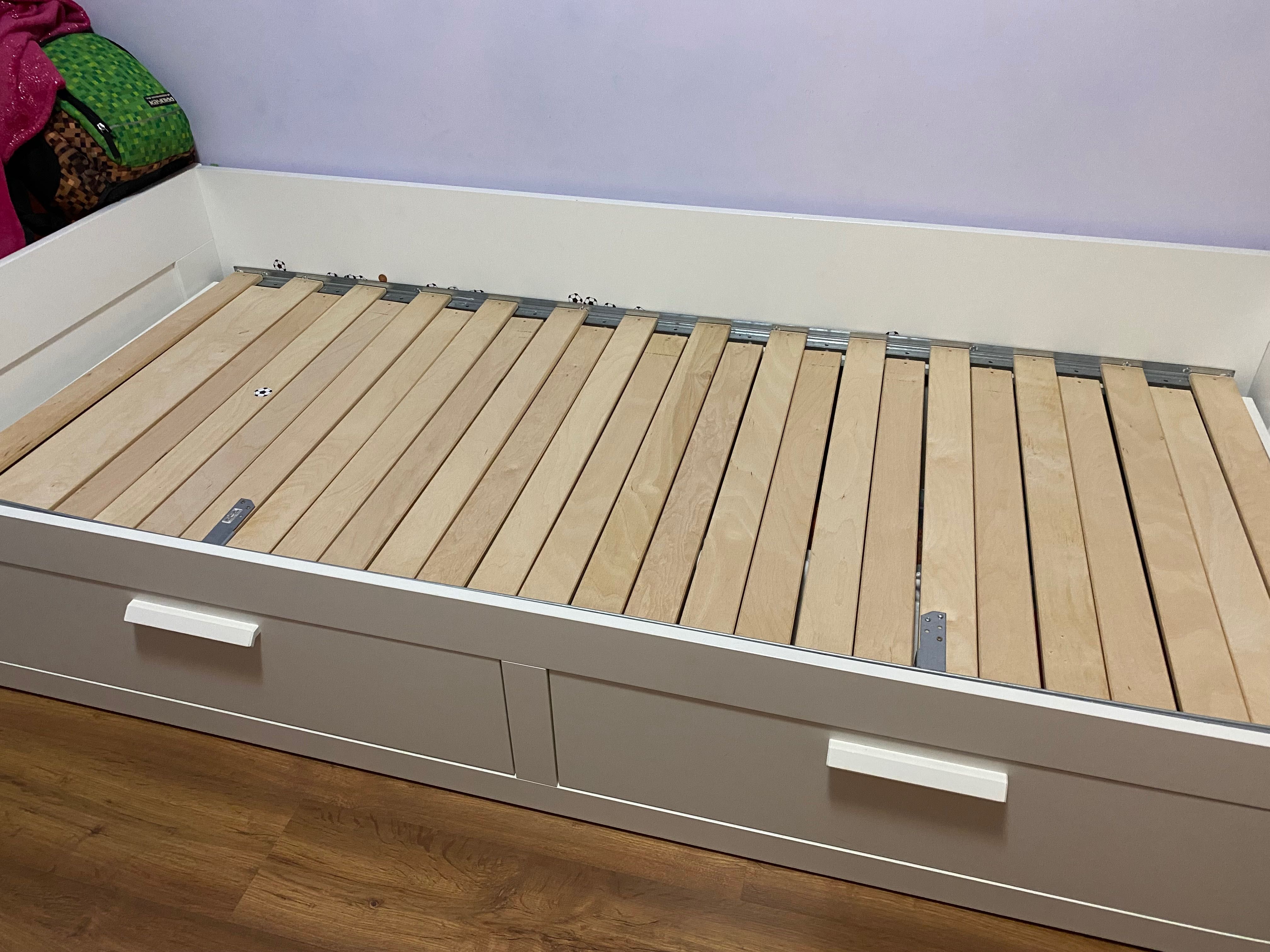 Vand pat -divan extensibil ikea