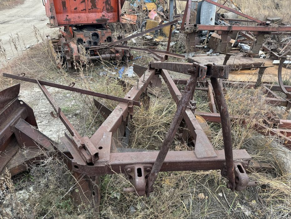 Продам 2 плуга 4 х корпусные