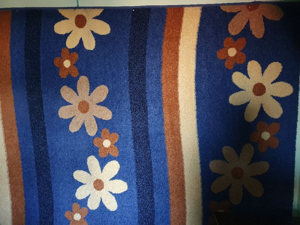 Ковёр 150×230см в отличном состоянии