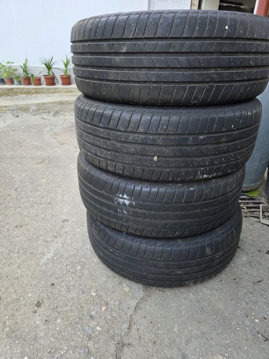 Продавам летни гуми Bridgestone Turanze T005