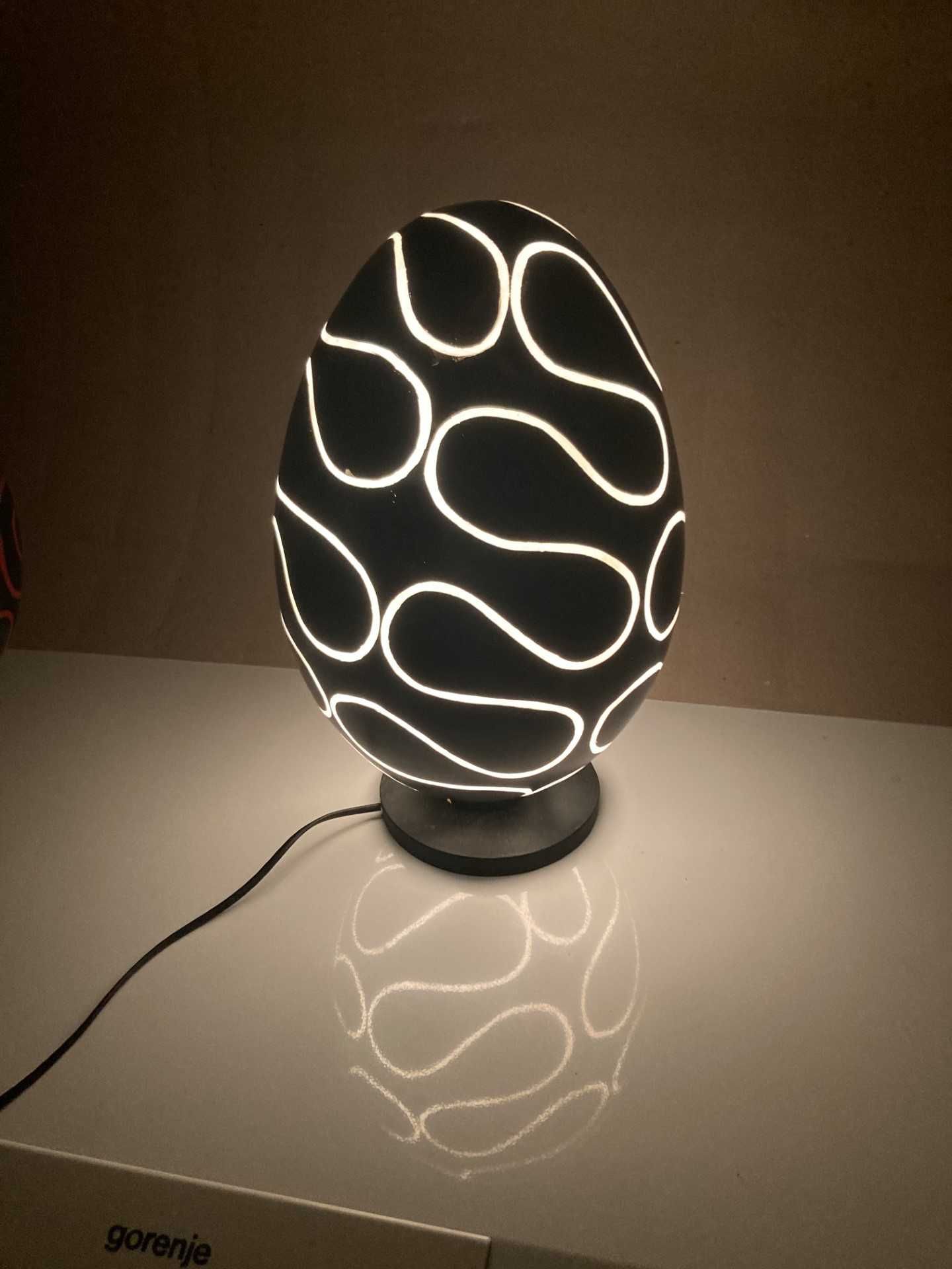 oua de paste lampa ambientala