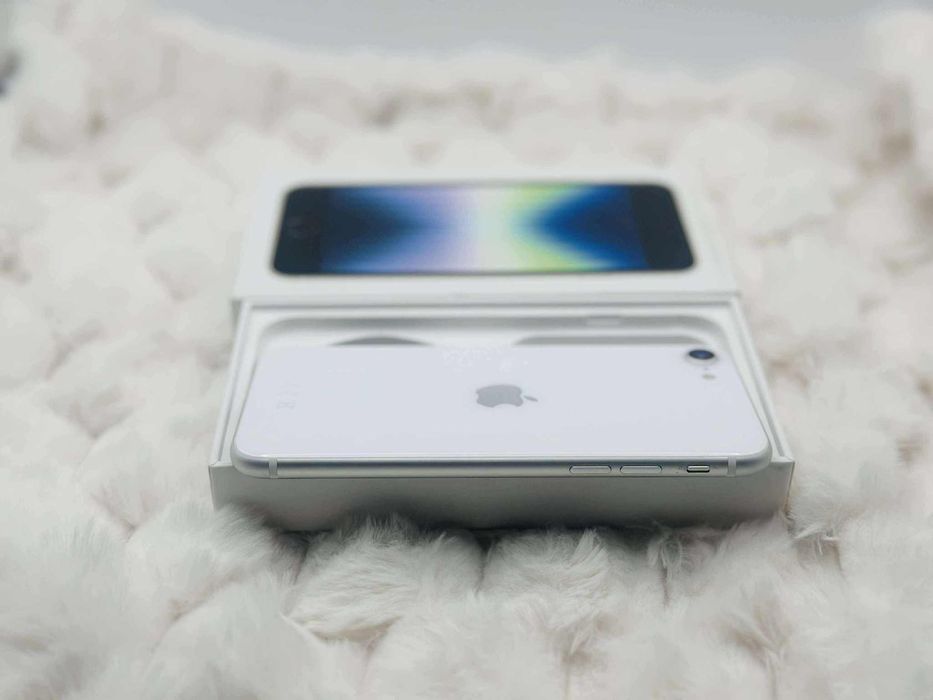 Vand / Schimb IPhone SE 2020