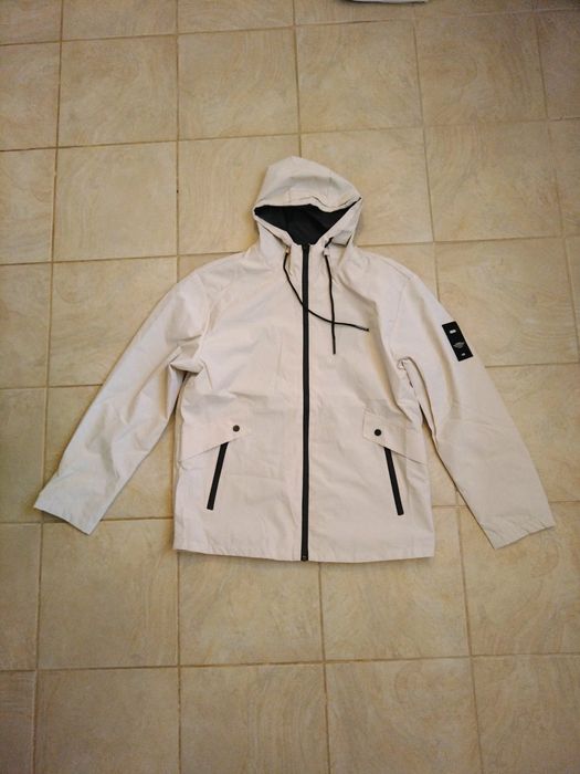 Чисто нови ветровки