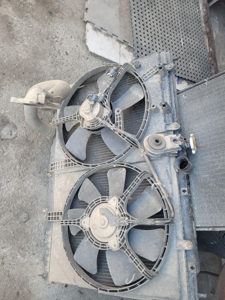 radiator racire ventilator mitsubichi outlander 2.0 benzina 2004
