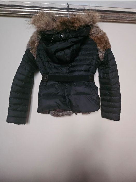 Яке естествена кожа Dsquared, Monqler