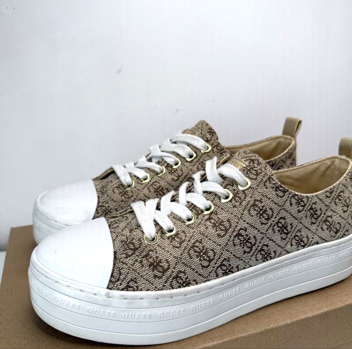 Guess Brigs 4G  ( 37) Маратонки за бягане