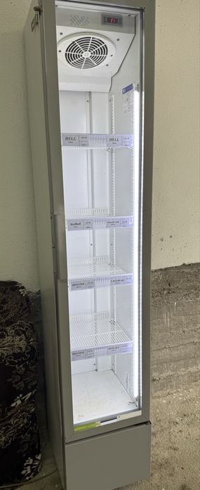 Хладилна витрина