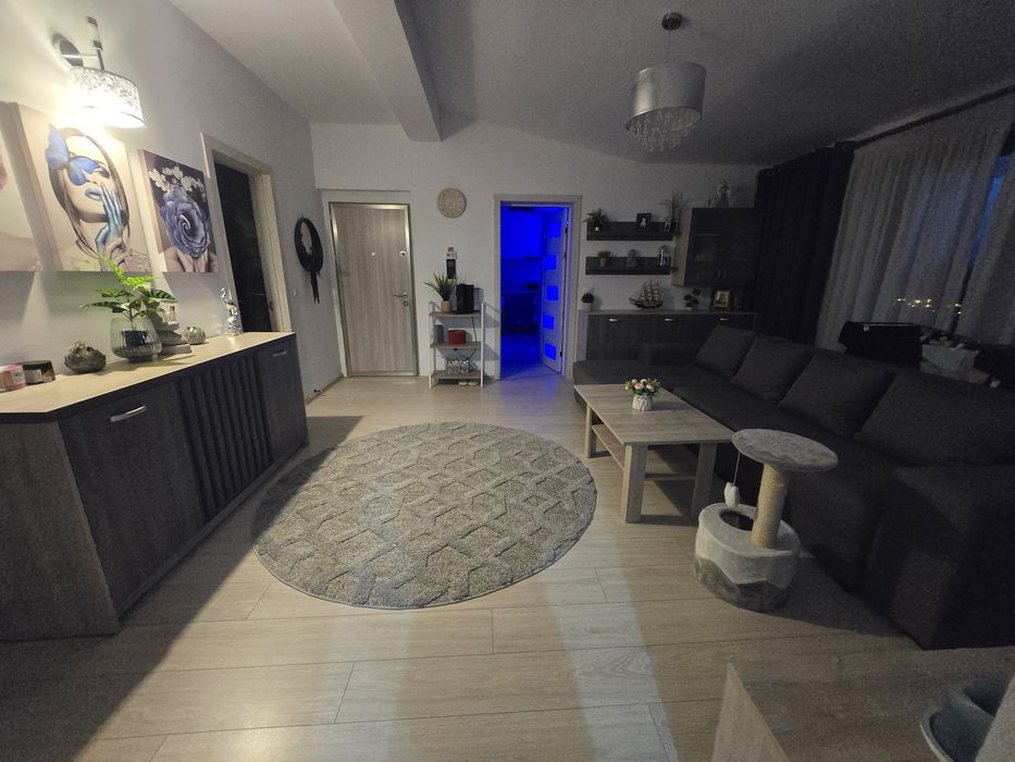 Vând apartament 3camere