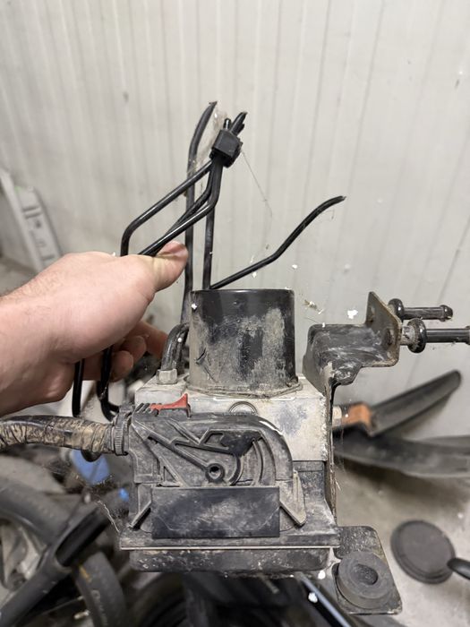 Останали части от фолксваген поло 9N