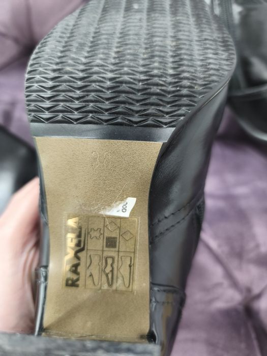 Cizme înalte de damă din piele naturală