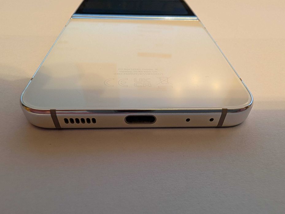 Samsung Galaxy Z Flip5 256GB Cream