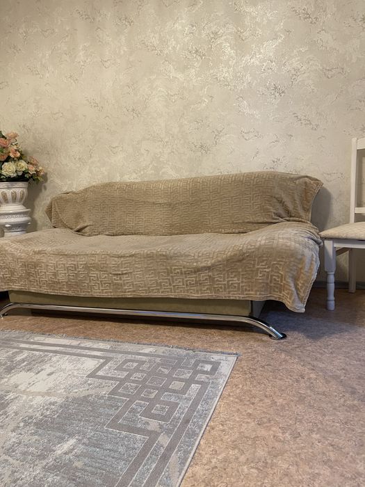 Продам Диван. Недорого. Б/у.