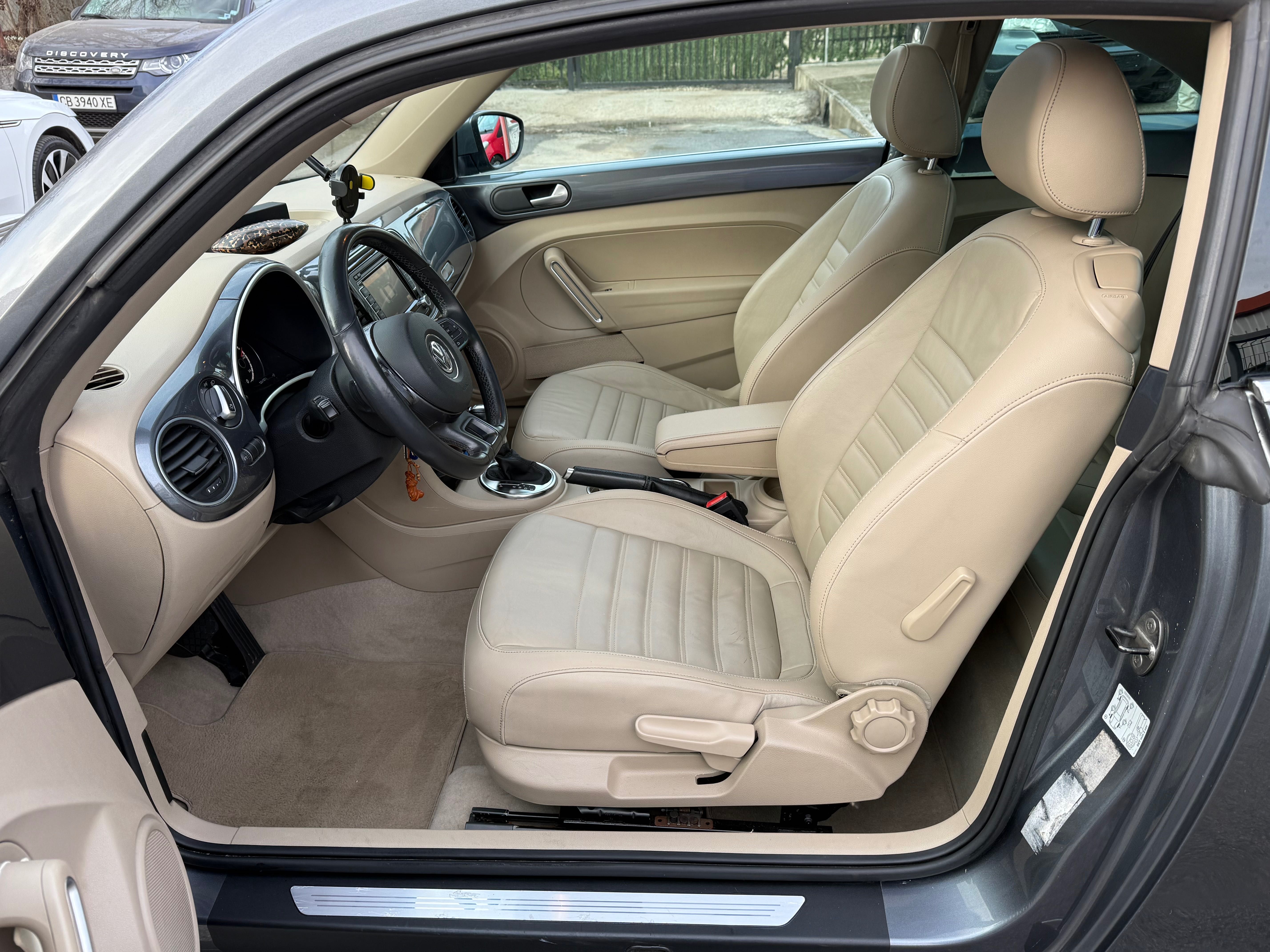 VW Beetle 2.0TDI Desing/DSG/Автопилот/Кожа/Подгрев/LED/Xenon