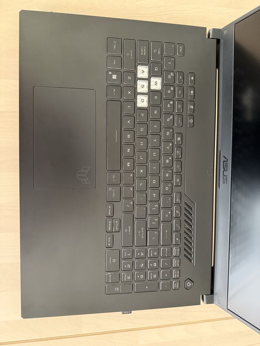 Геймърски лаптоп Asus Tuf Gaming A17 2022 RTX 3070 Ryzen 7 6800H