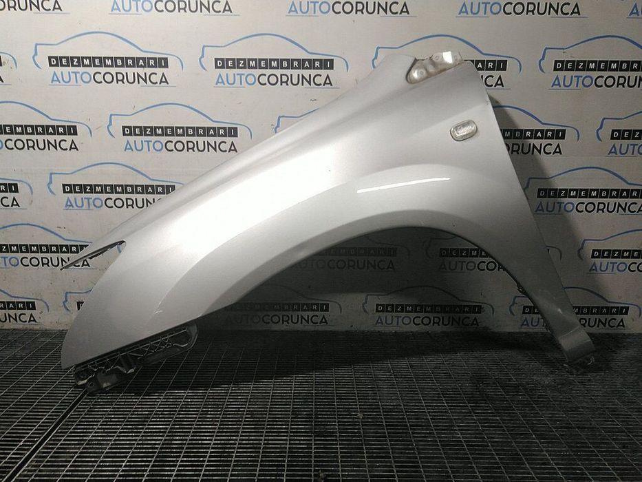 Aripa Stanga Fata Lexus RX 400 H 2004 - 2009 4 Usi Classic Silver Metallic 1f7 (1264)