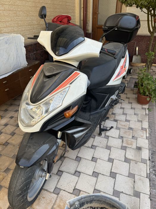 Lifan скутер 50 куб сотаман
