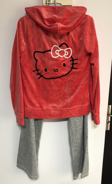 Trening h&m hello Kitty marime M costum hello kitty h&m