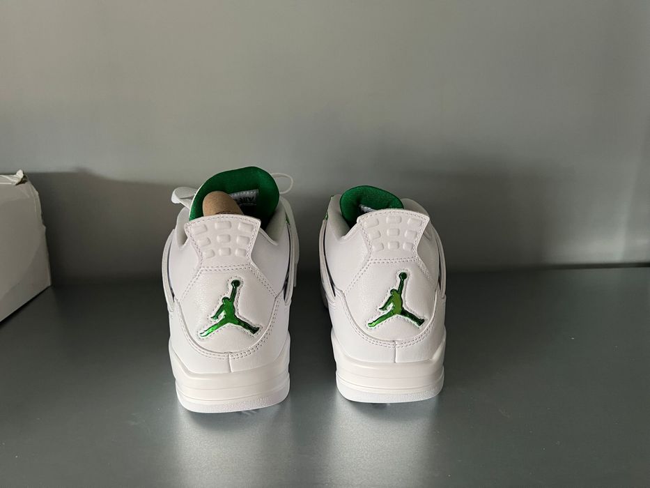 Nike Air Jordan 4