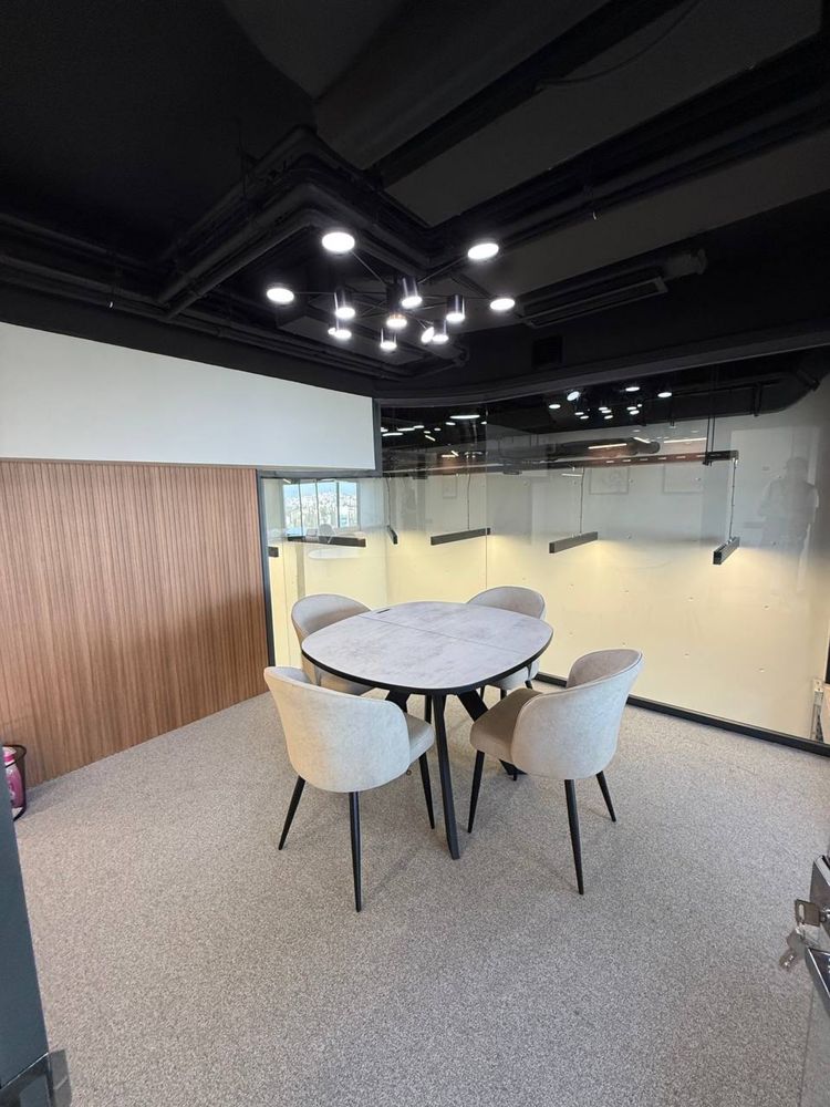 Аренда Nest One Офис с панорамным видом 90м2