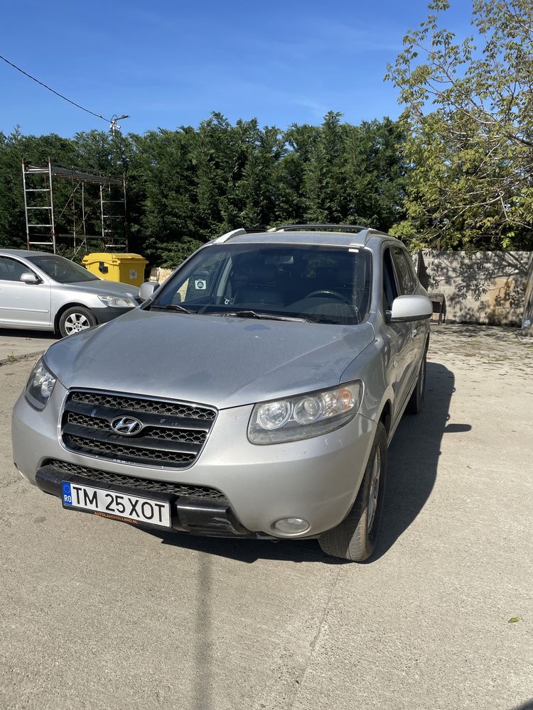 Hyundai Santa Fe pentru dezmembrat sau reparat