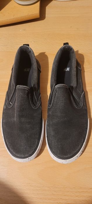 Tenesi H&M,marimea 37,noi fara eticheta