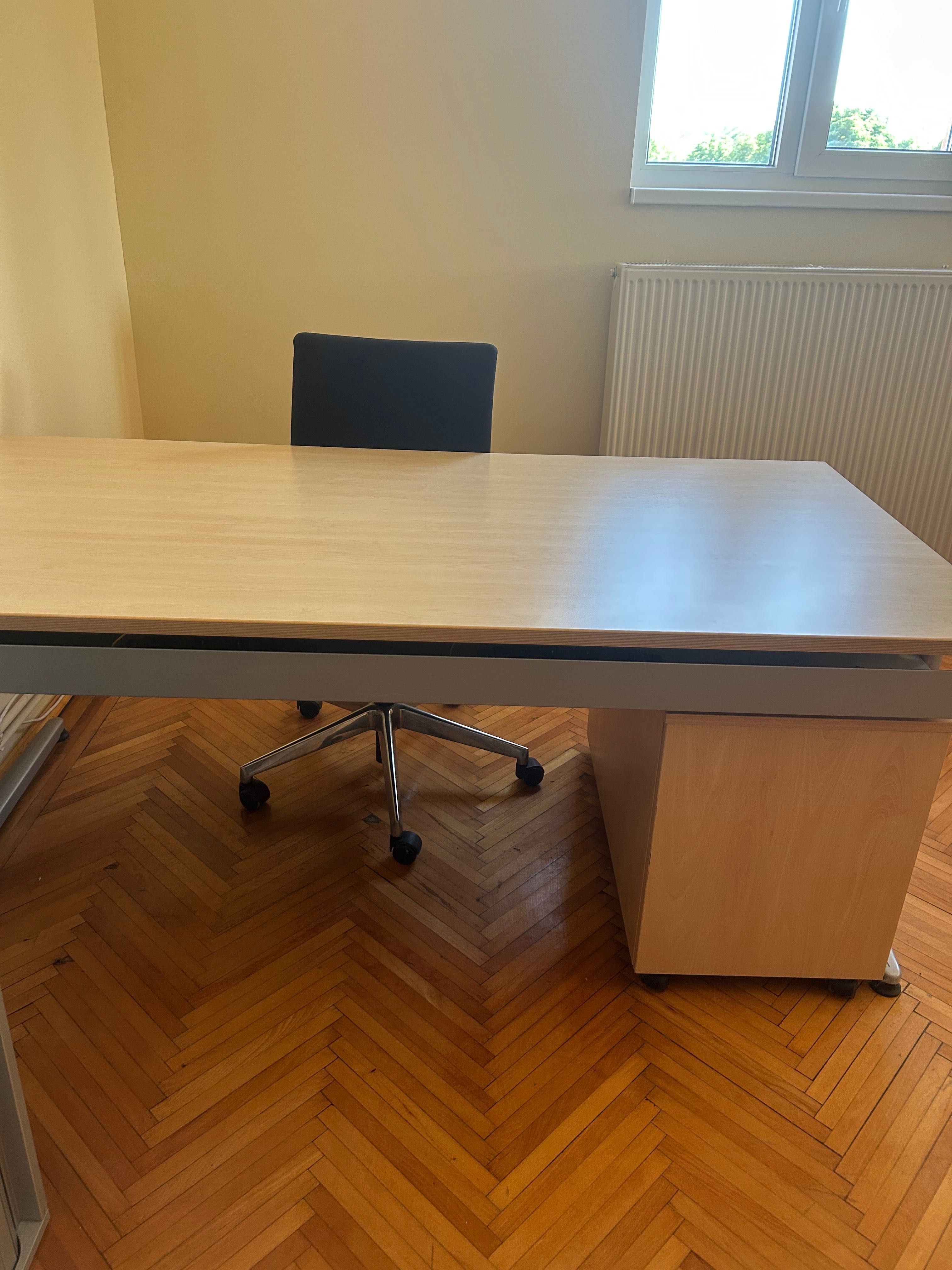 Birou electric, înălțime reglabilă. Preț negociabil!