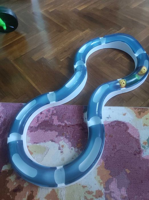 Игра за котки с топки