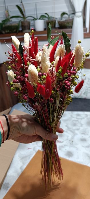 Букет от сушени цветя в Коледен стил