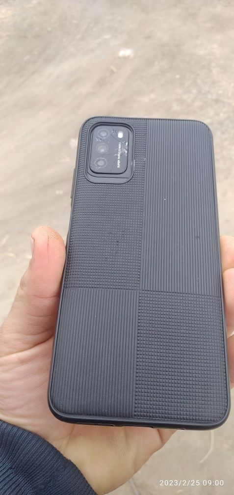 POCO M3 Sotiladi